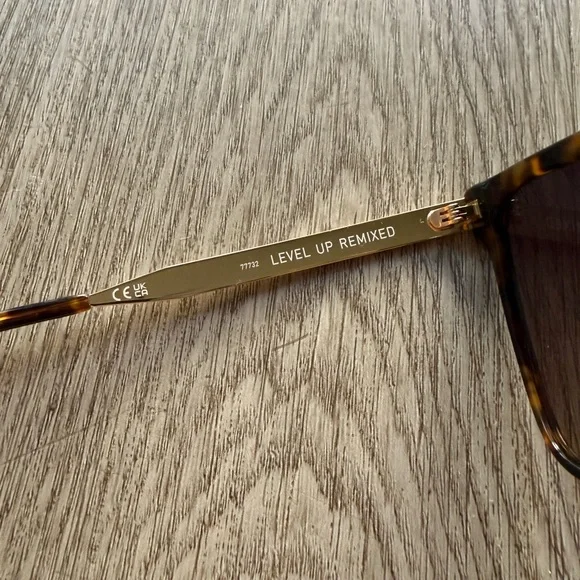 quay australia level up remixed tortoise brown oversized square sunglasses NEW